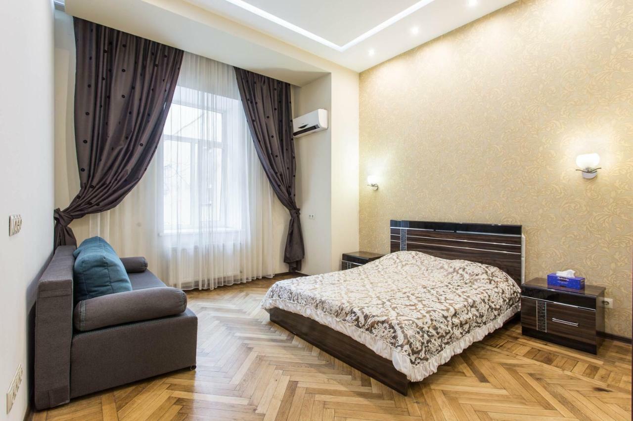 Odessa 3Bedroom Deribas Apartment المظهر الخارجي الصورة